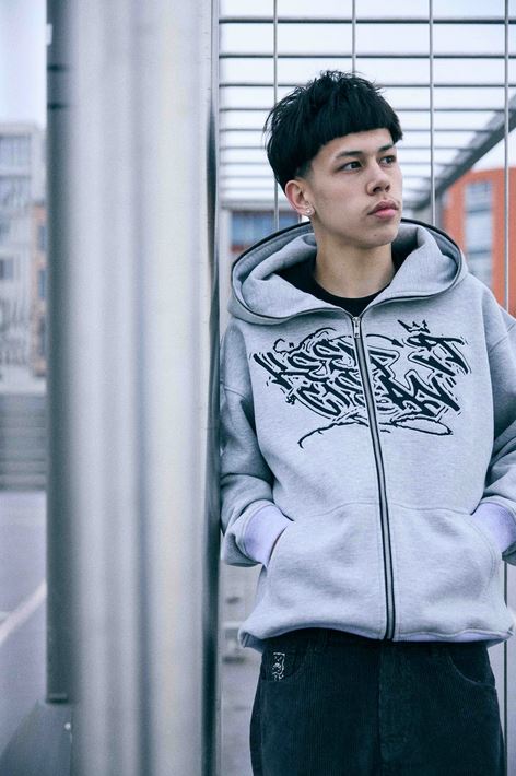 KEEP IT CLEAN - SIXT CIRLCE ZIP HOOD - GREY