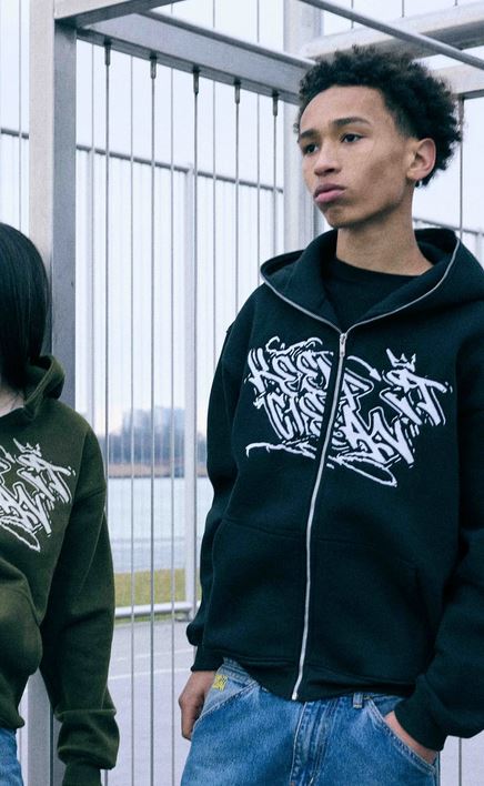 KEEP IT CLEAN - SIXT CIRLCE ZIP HOOD - BLACK