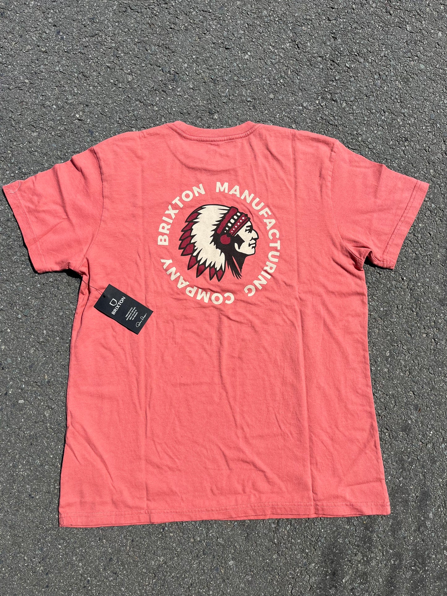BRIXTON - RIVAL STAMP S/S STT - DUSTY CEDAR GARMENT DYE