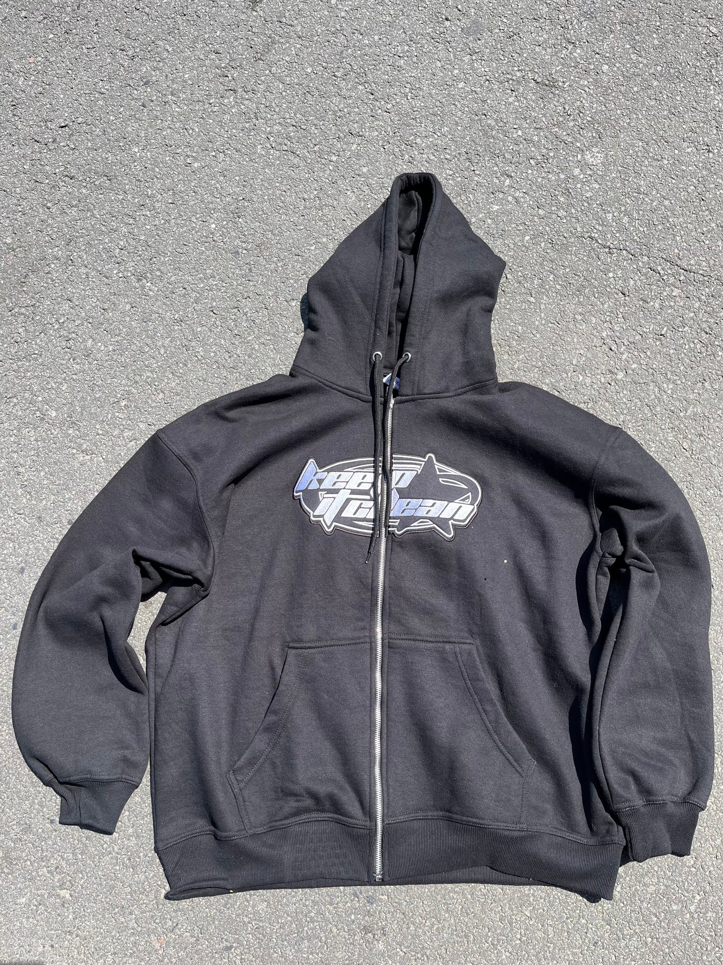 KEEP IT CLEAN - STARSIGN HOOD - BLACK