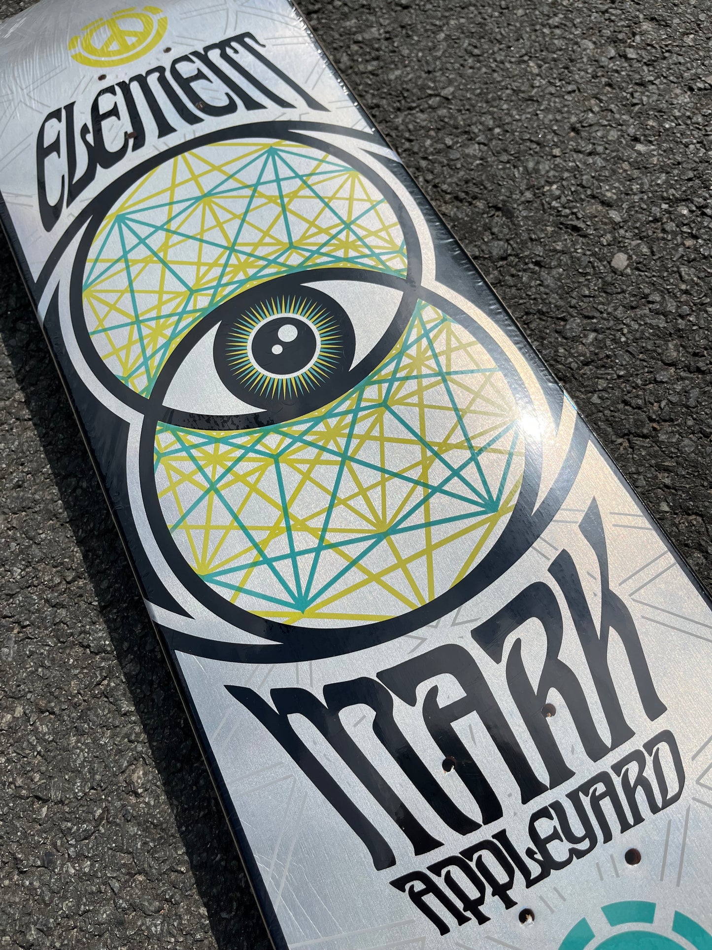 ELEMENT - MARK APPLEYARD MOON DUST - 8.38