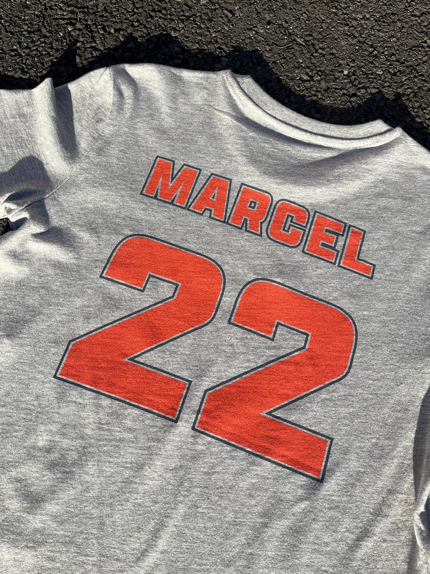 MARCEL - TEAM TEE - HEATHER GREY/LIGHT RED/DARK GREY