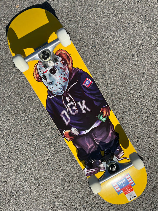 DGK - THE PLUG COMPLETE - 7.75