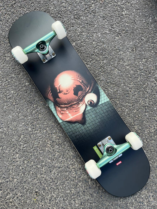 GLOBE - G2 ON THE BRINK COMPLETE - 7.75