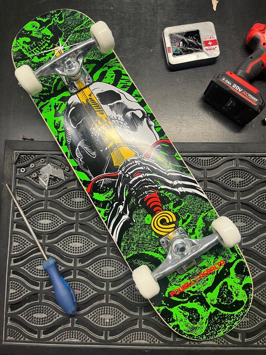 POWELL-PERALTA - SKULL & SWORD COMPLETE - 8.0