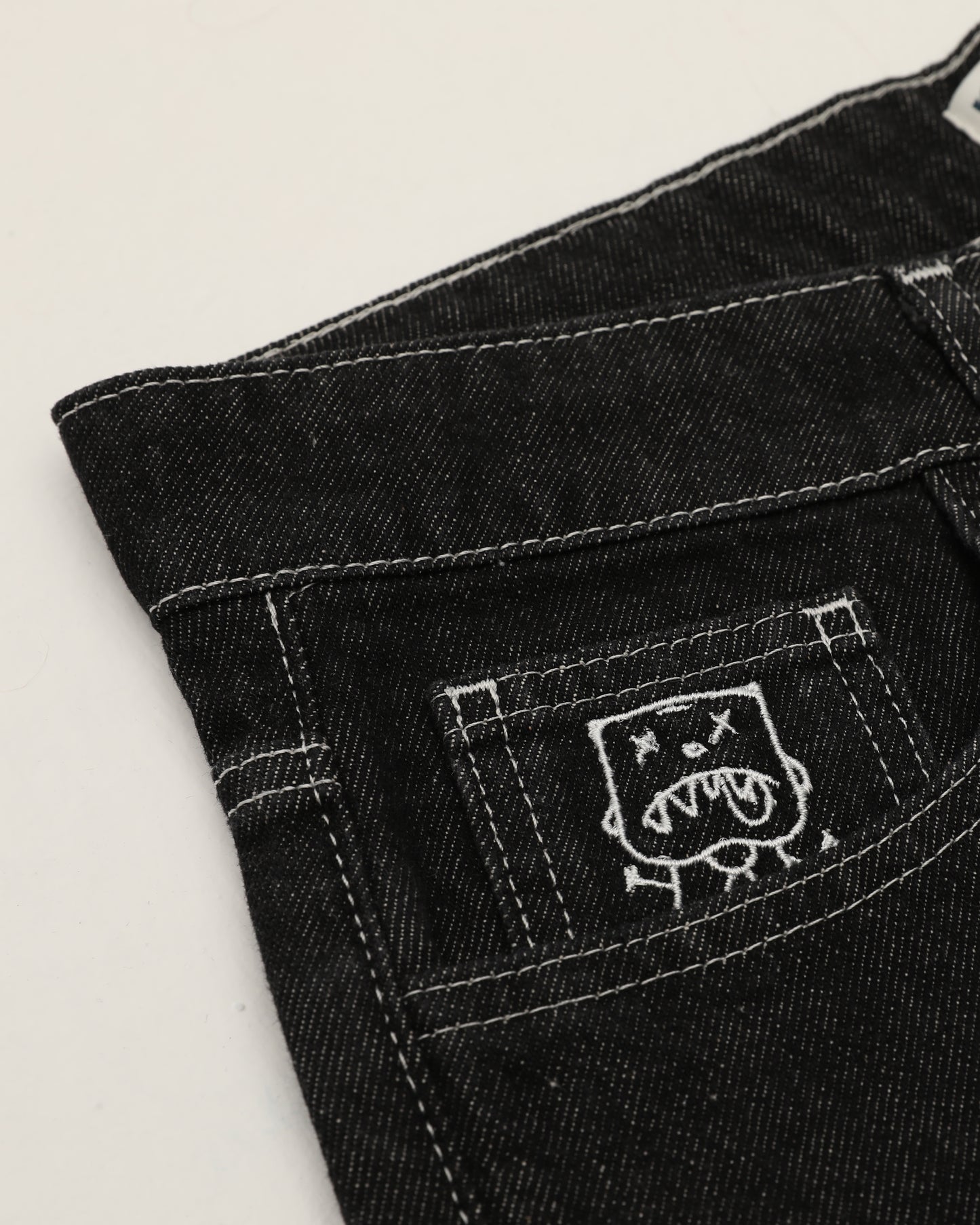 KEEP IT CLEAN - LOOSE SHORT - BLACK