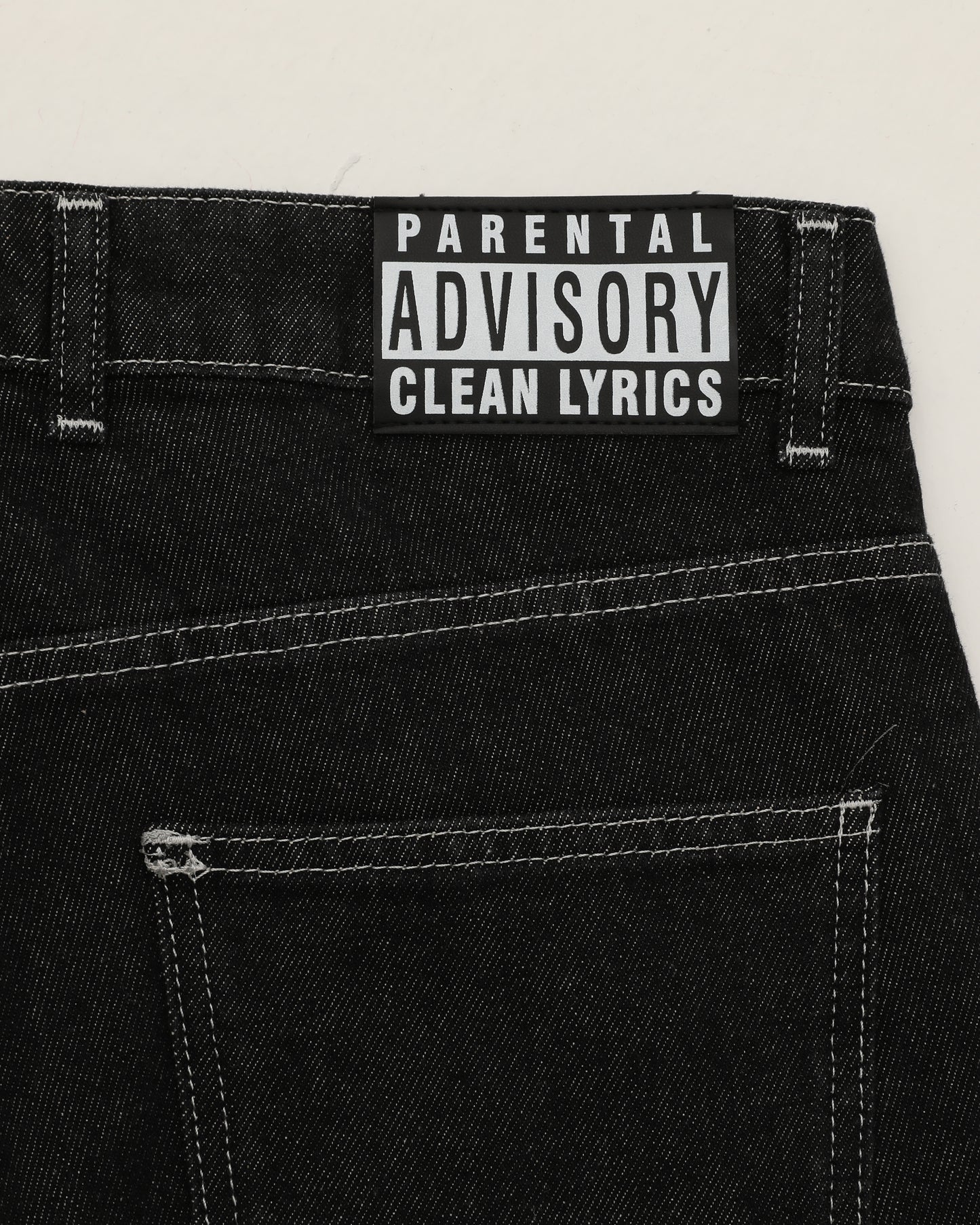 KEEP IT CLEAN - LOOSE SHORT - BLACK