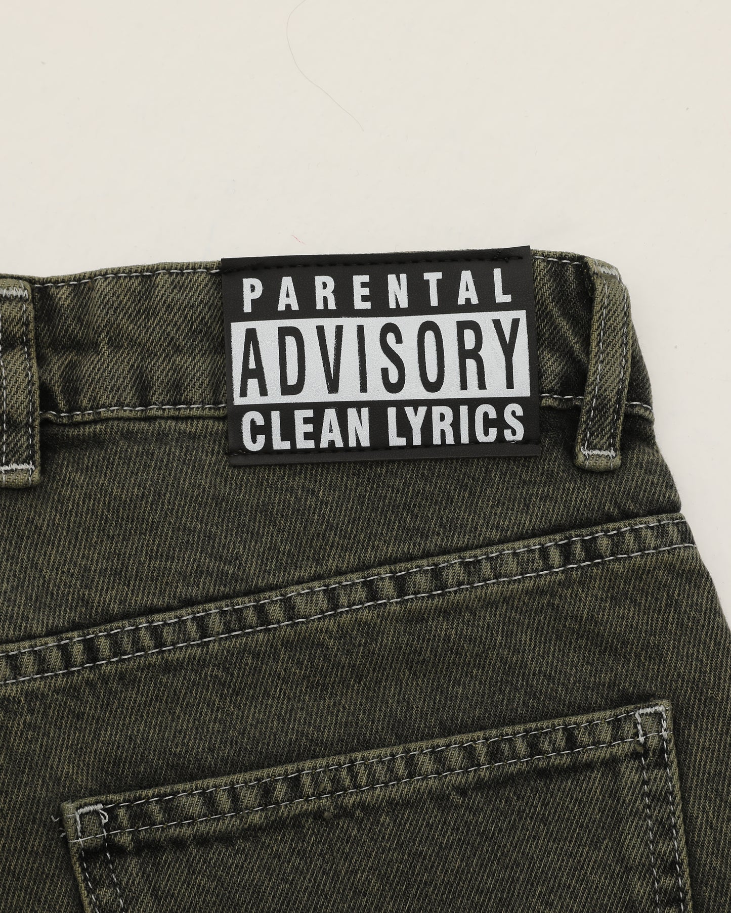 KEEP IT CLEAN - LOOSE SHORT - GREEN/BLACK