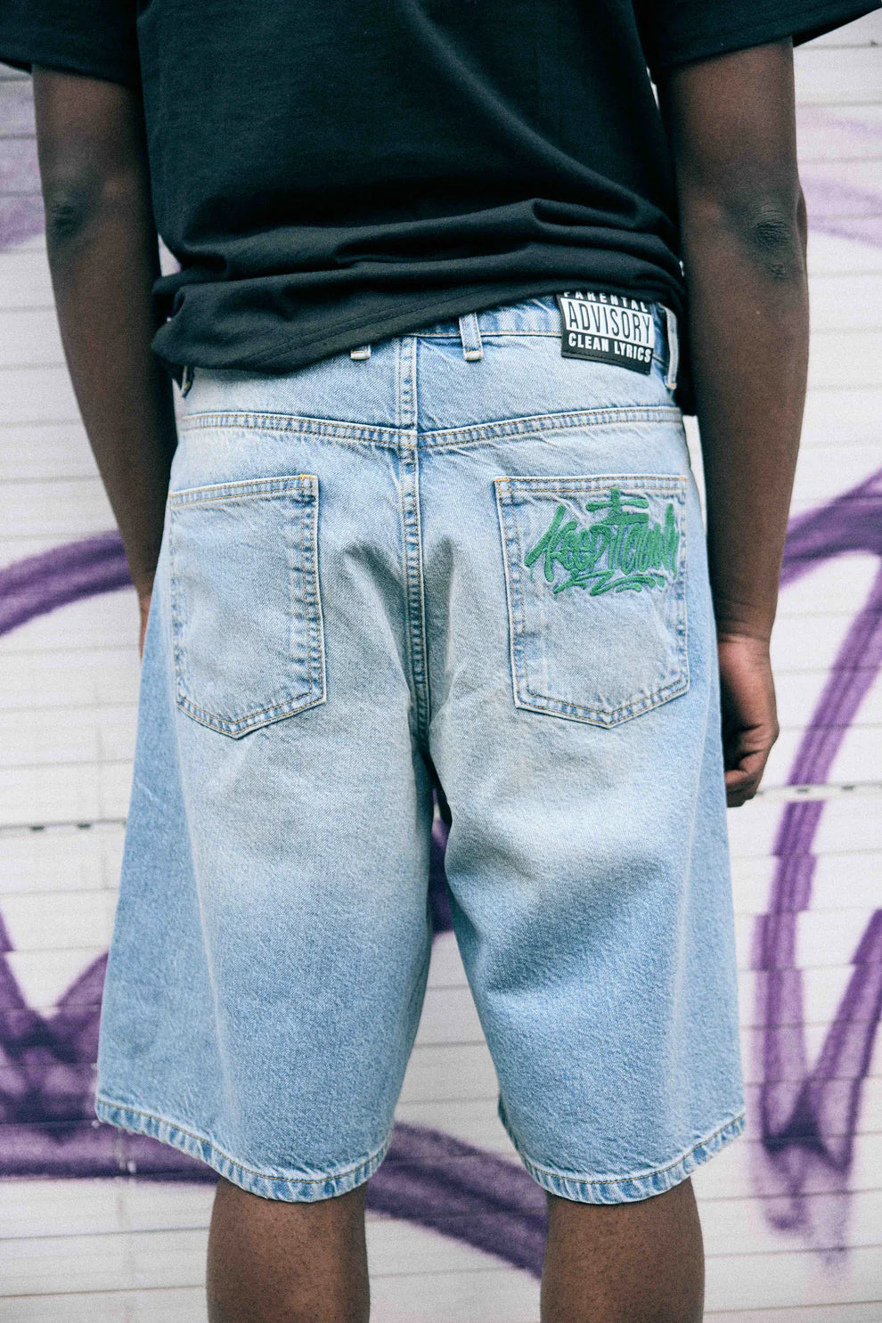 KEEP IT CLEAN - LOOSE SHORT EMBROIDERED - MID BLUE