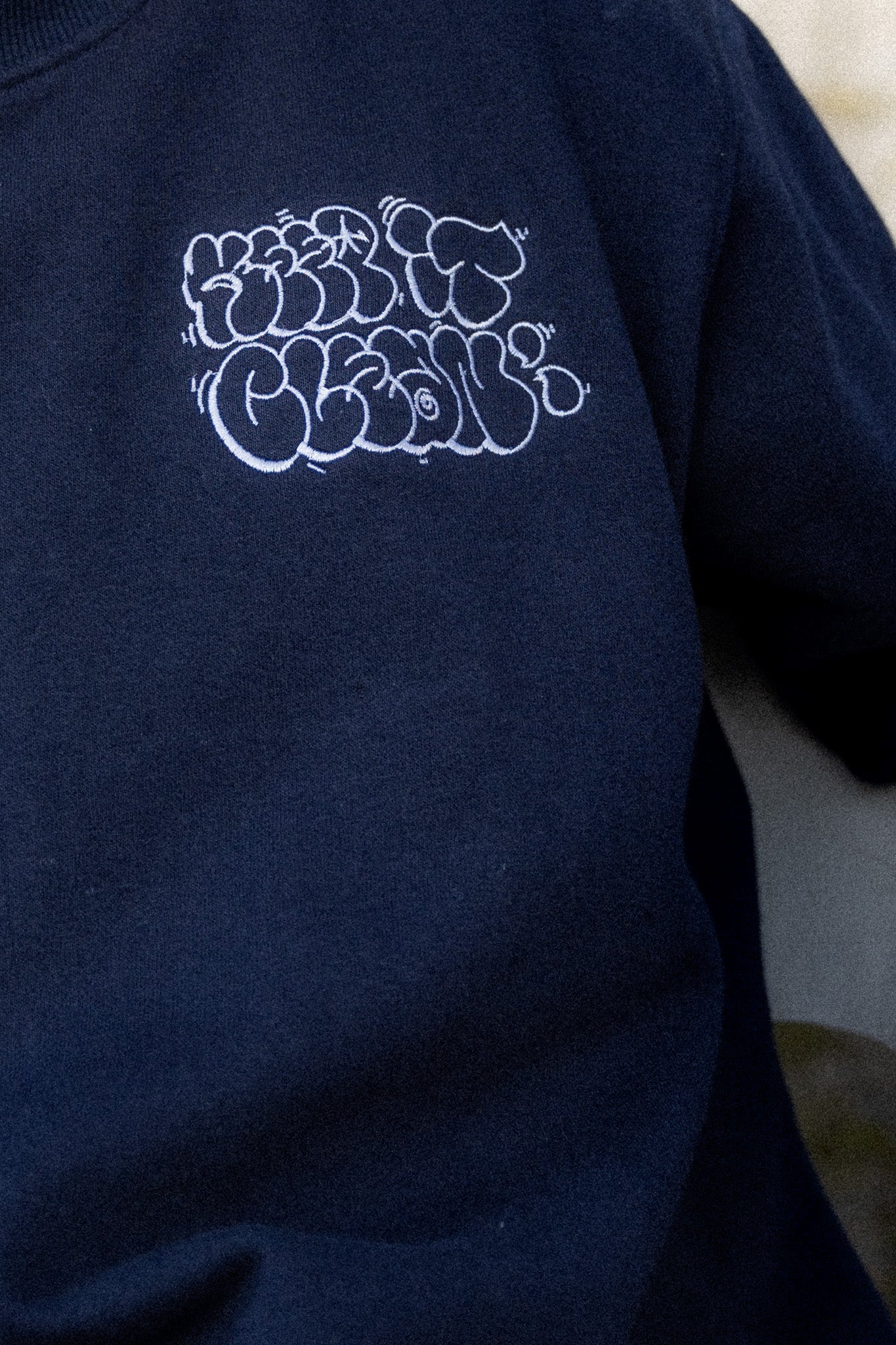 KEEP IT CLEAN - THROW UP CREWNECK - DARK NAVY