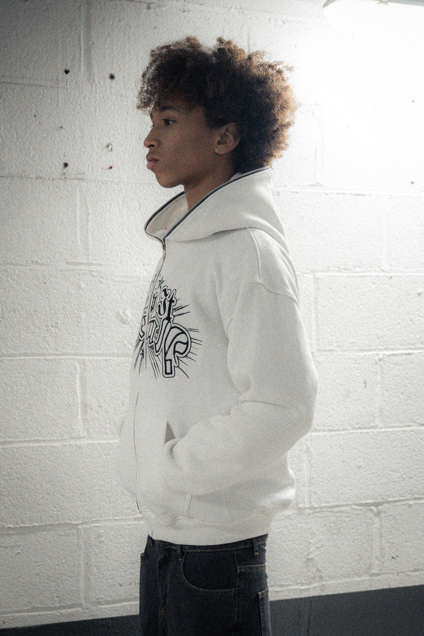 KEEP IT CLEAN - DIVINE HOOD - WHITE/BLACK