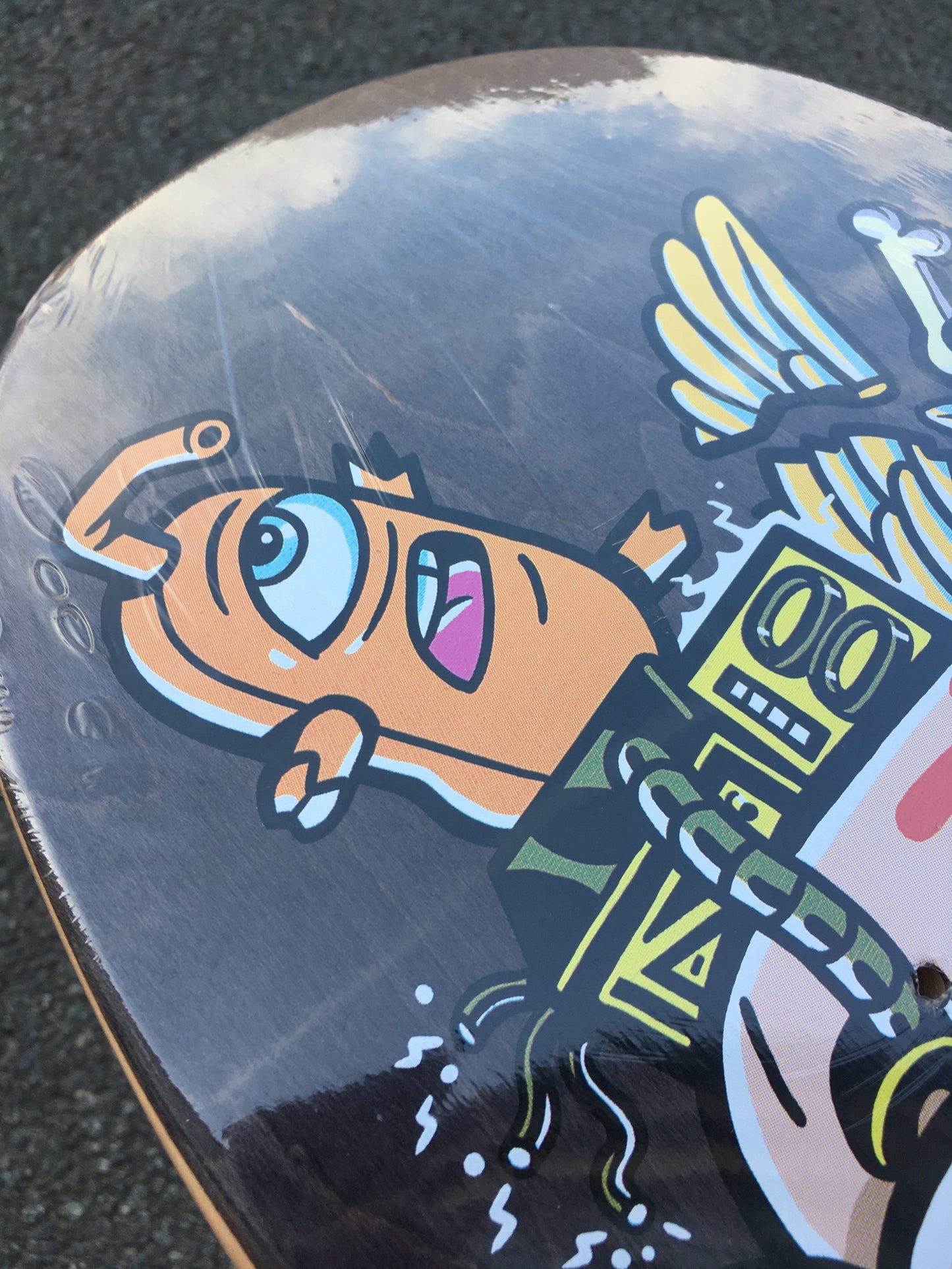 TOY MACHINE - LIVING TOYS FIST - 8.0