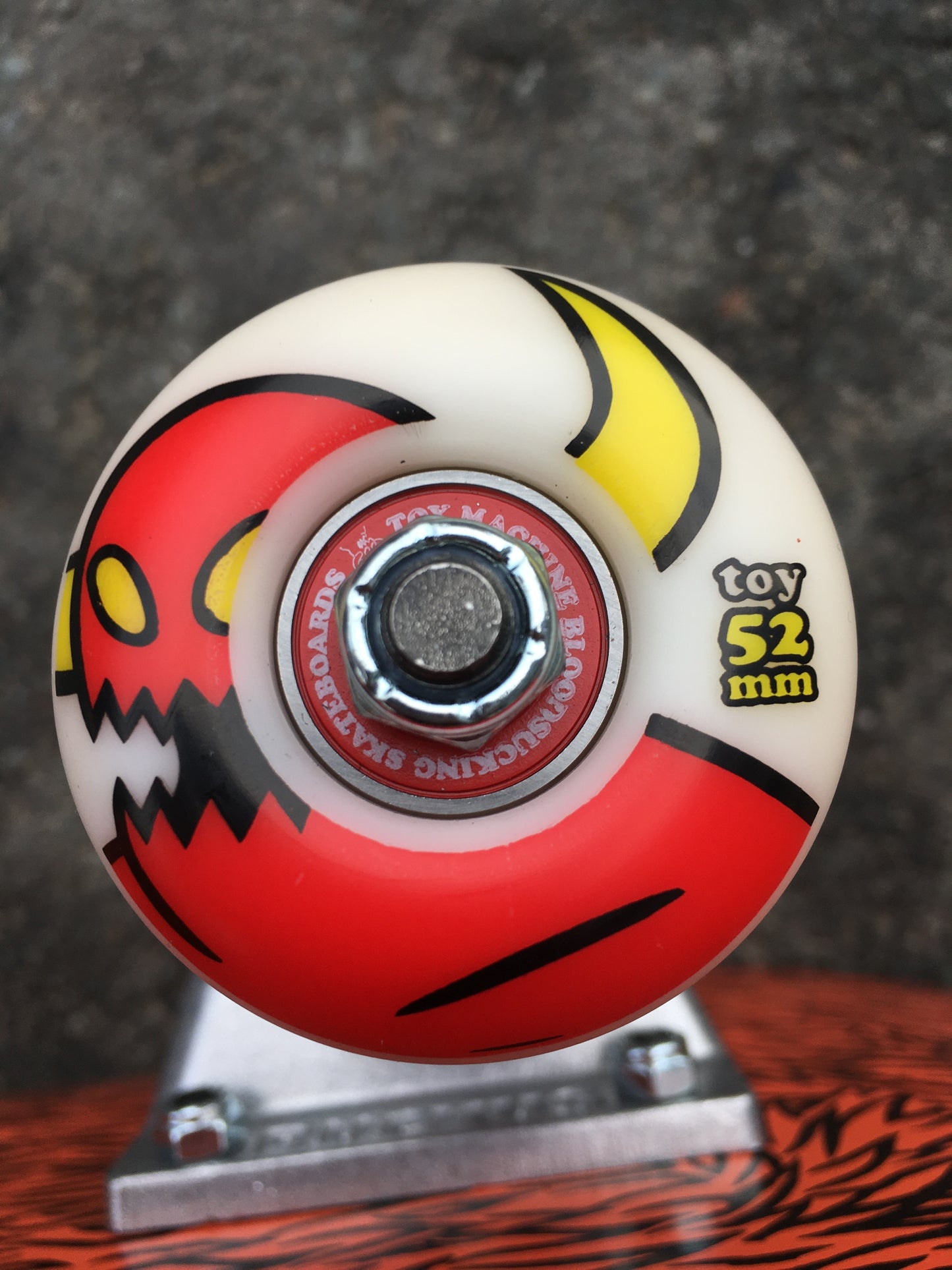 TOY MACHINE - FURRY MONSTER COMPLETE - 8.0