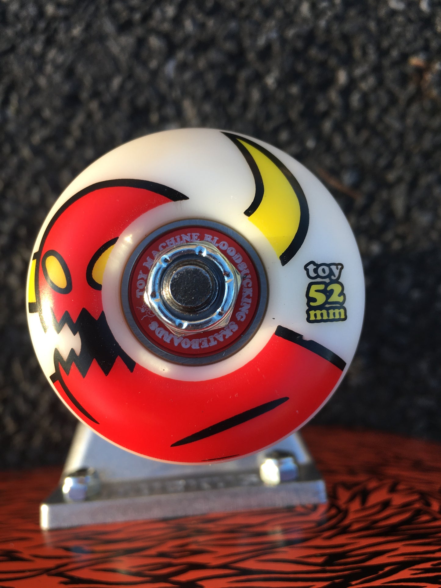 TOY MACHINE - FURRY MONSTER COMPLETE - 8.0