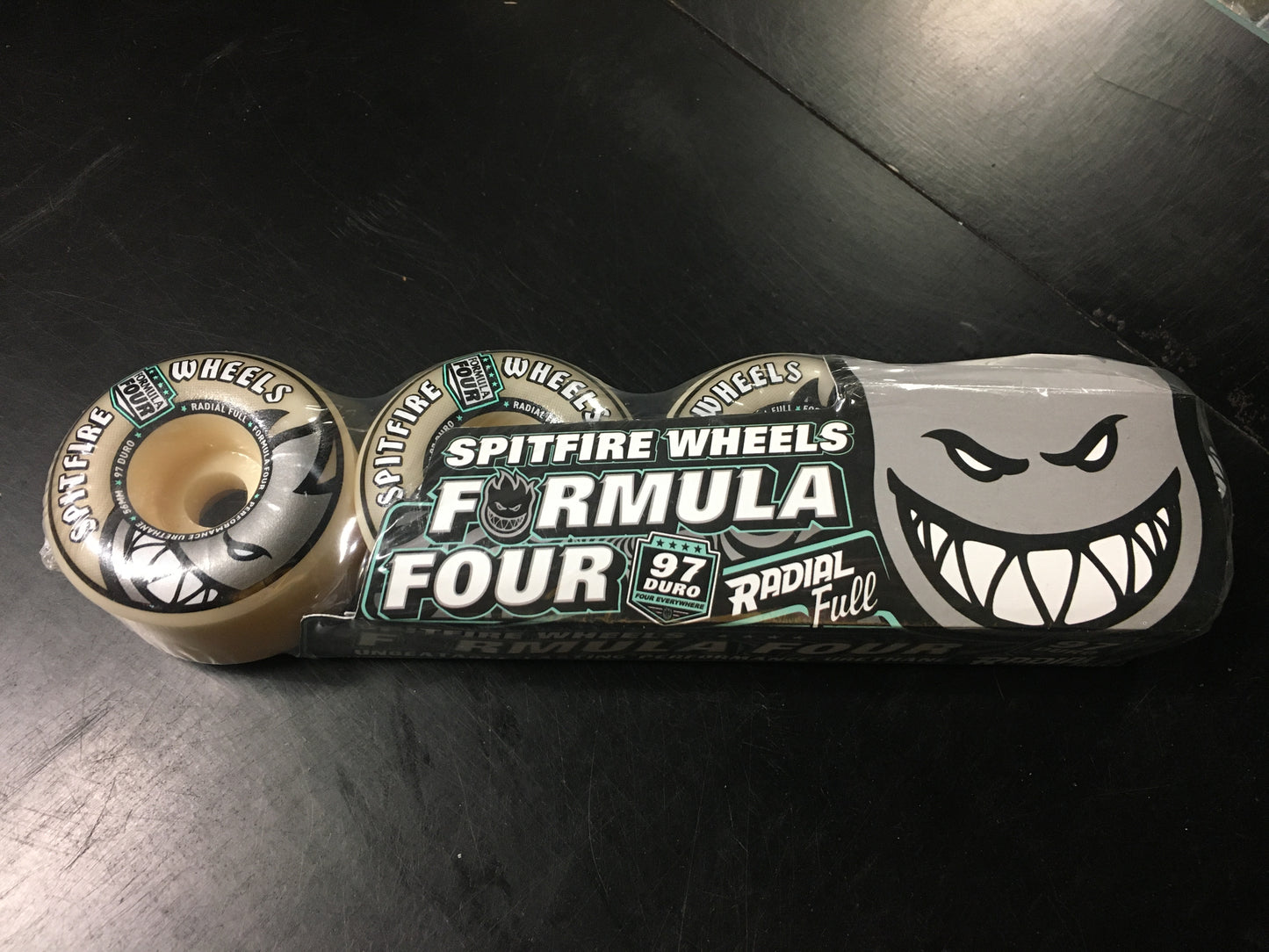 SPITFIRE - FORMULA FOUR FULL RADIALS NATURAL - 97DURO