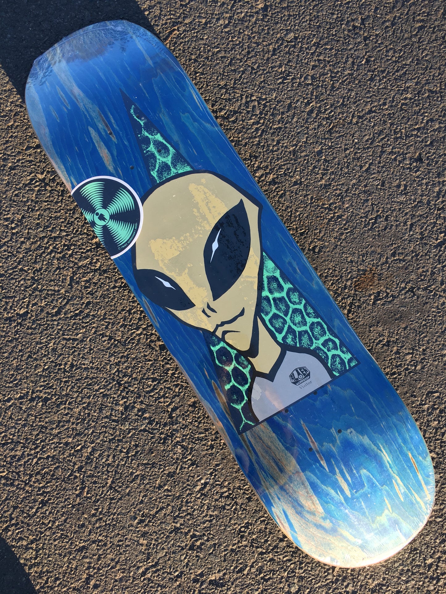 ALIEN WORKSHOP - VISITOR - 8.25
