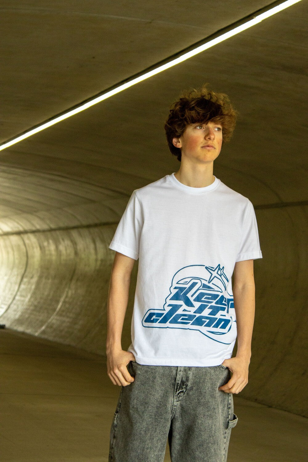 KEEP IT CLEAN - SOLAR TEE - WHITE/BLUE