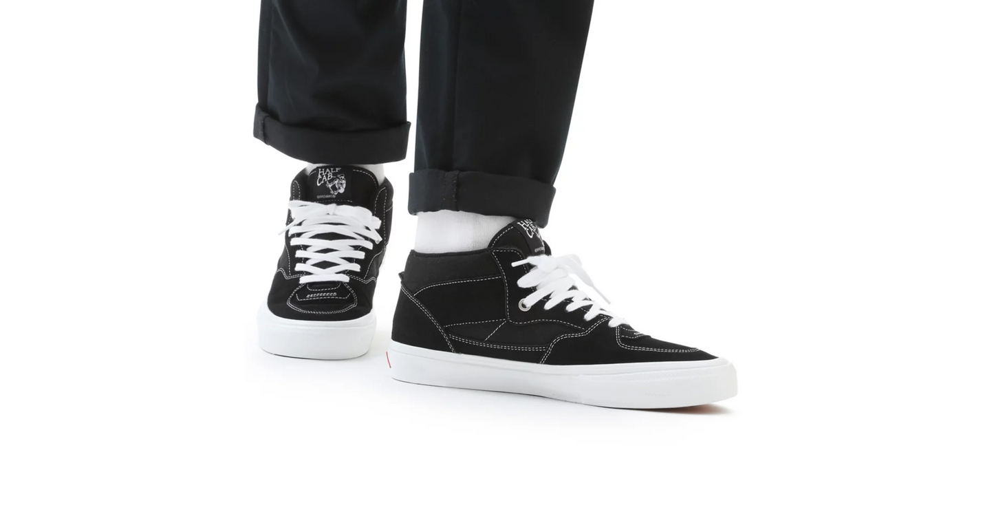 VANS - SKATE HALF CAB - BLACK WHITE