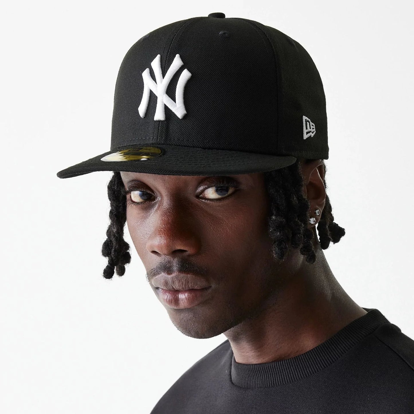 NEW ERA - 59FIFTY NEW YORK YANKEES ESSENTIAL CAP - BLACK/WHITE
