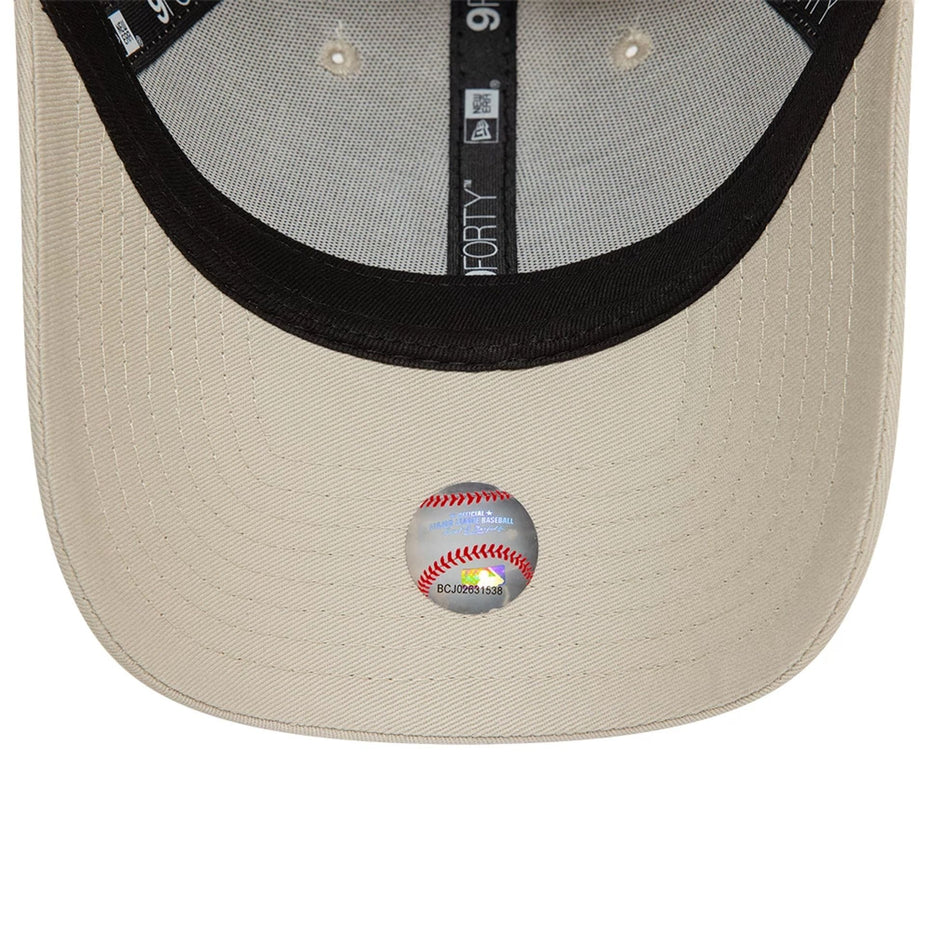 NEW ERA - 9FORTY NEW YORK YANKEES LEAGUE ESSENTIAL CAP - OSFA - STONE/WHITE