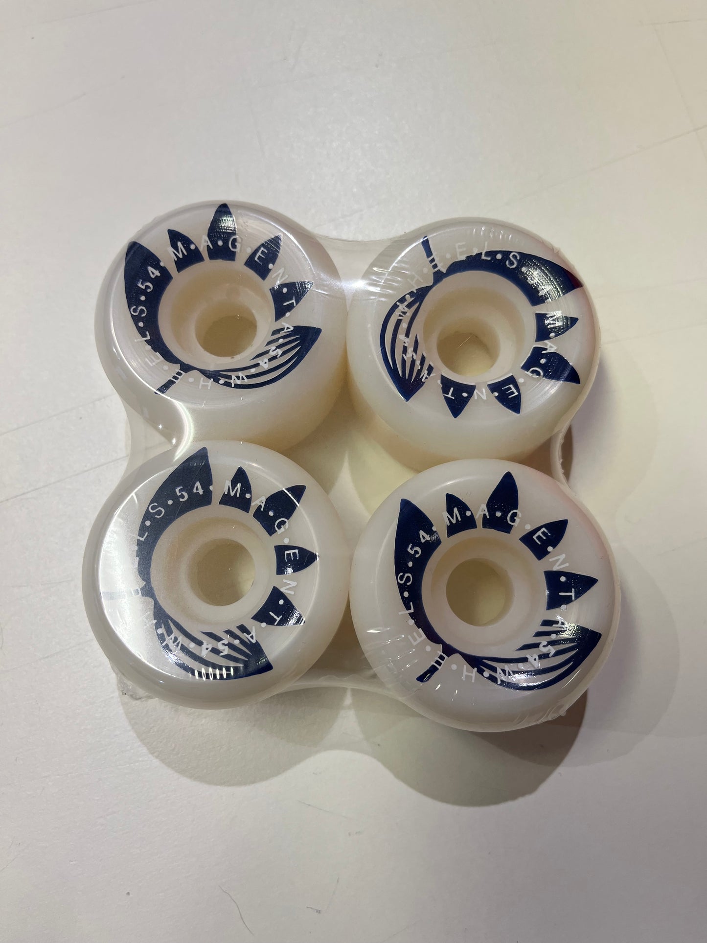 MAGENTA - CONICAL POWER WHEELS - WHITE/DARK BLUE - 54MM