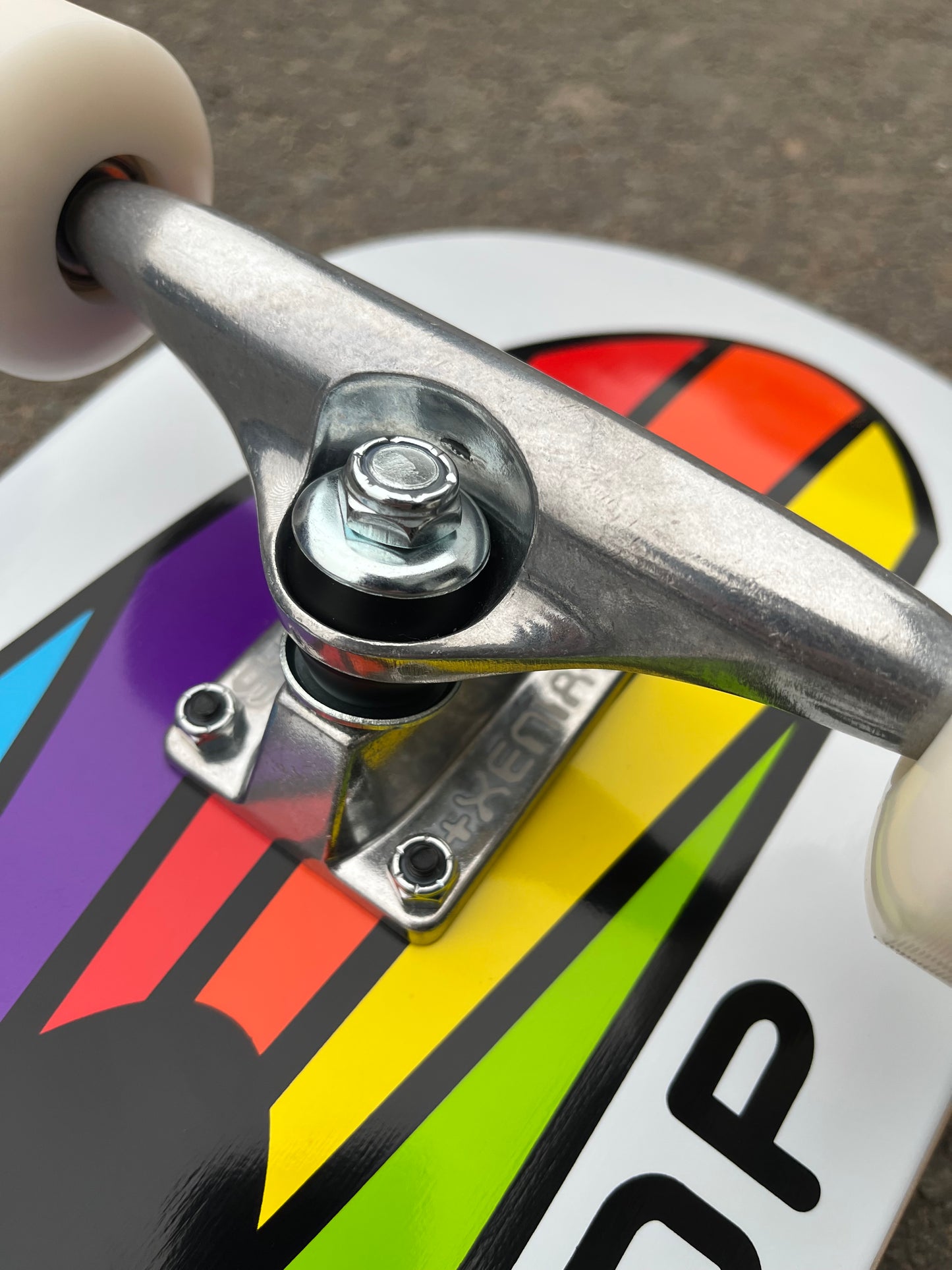 ALIEN WORKSHOP - SPECTRUM COMPLETE - WHITE - 8.0