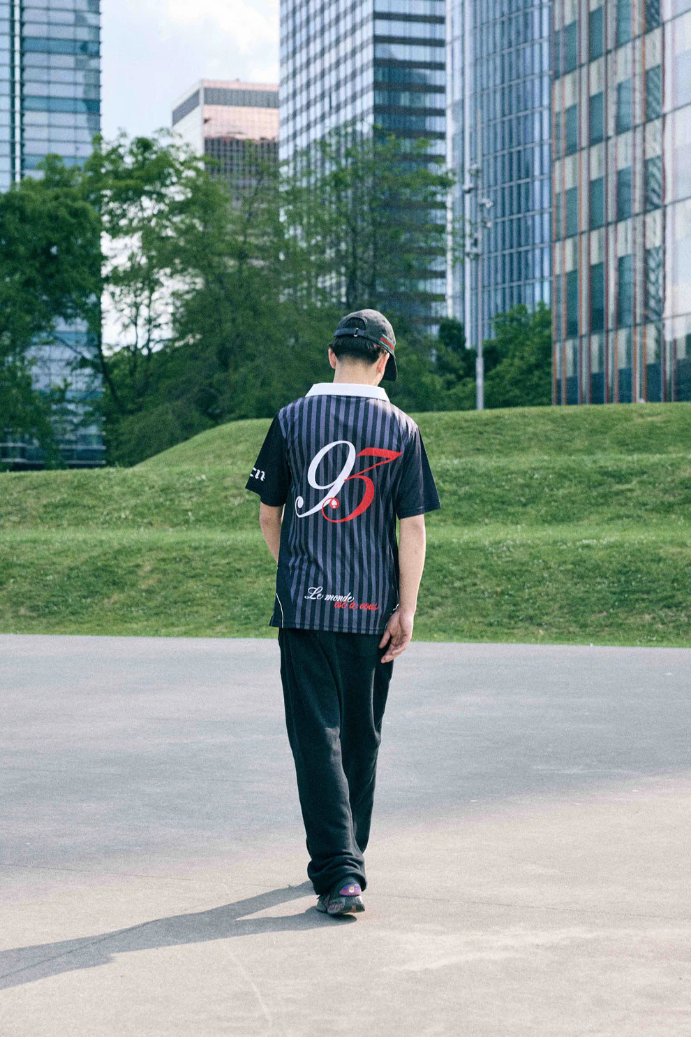 KEEP IT CLEAN - LE MONDE EST A VOUS JERSEY - BLACK